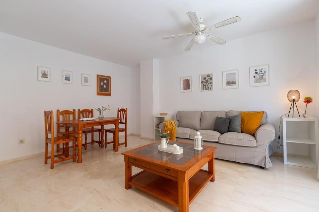 דירות Apartamento Fuengirola Beach מראה חיצוני תמונה